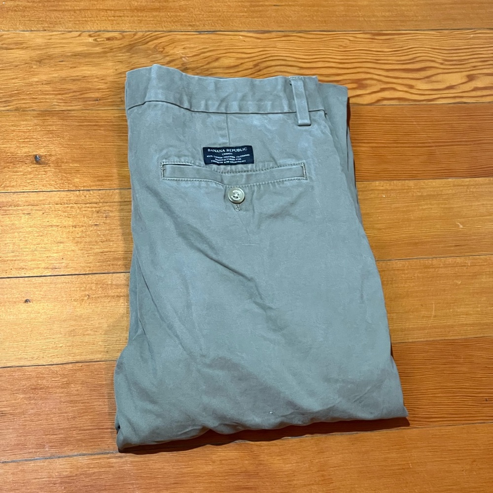 Banana Republic Aiden Chino 31X32